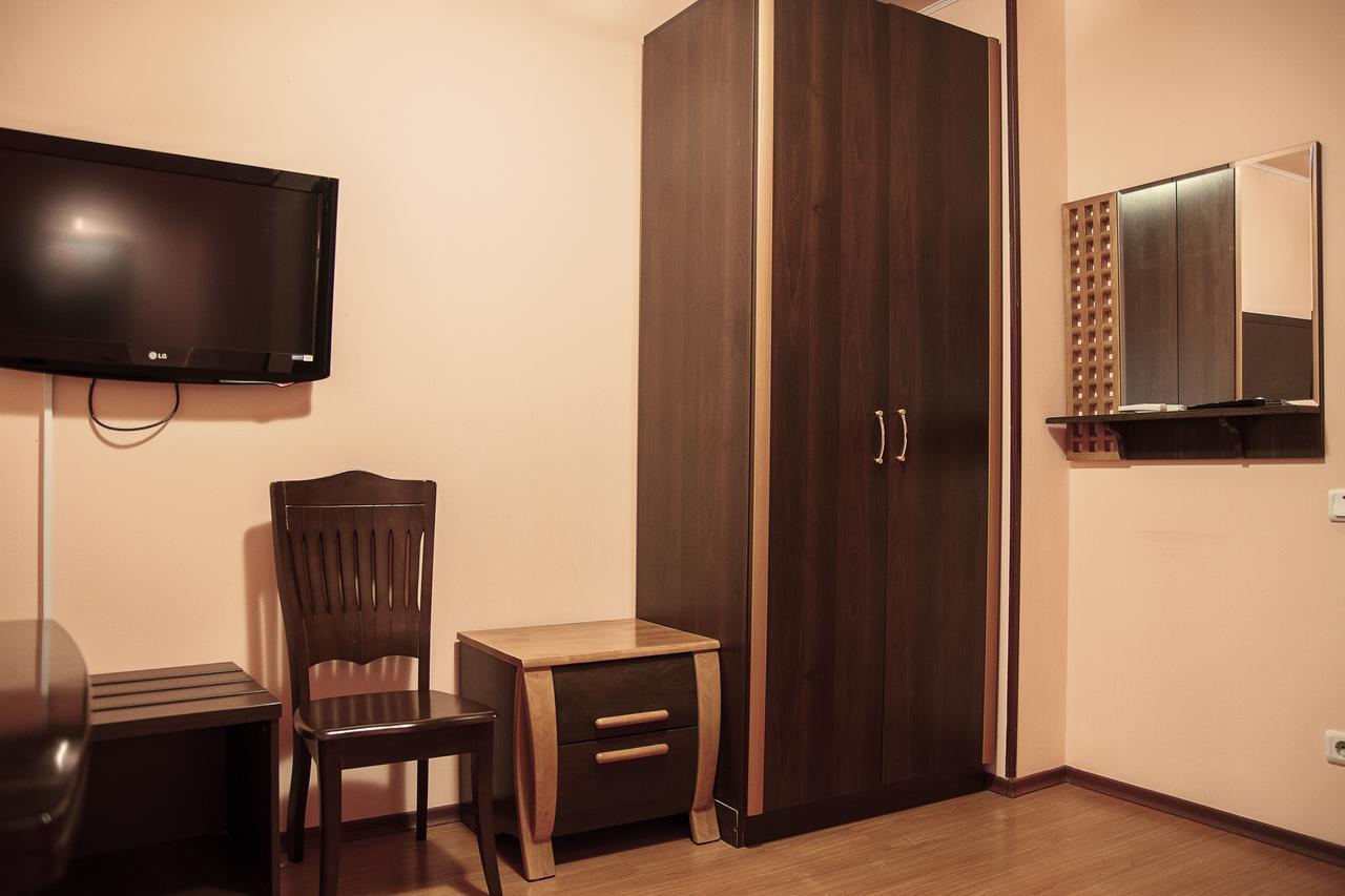 Arcadia Hotel Kharkiv Exterior photo